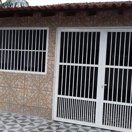 Villa Casa De Ferias Em Caragua Caraguatatuba Exterior foto